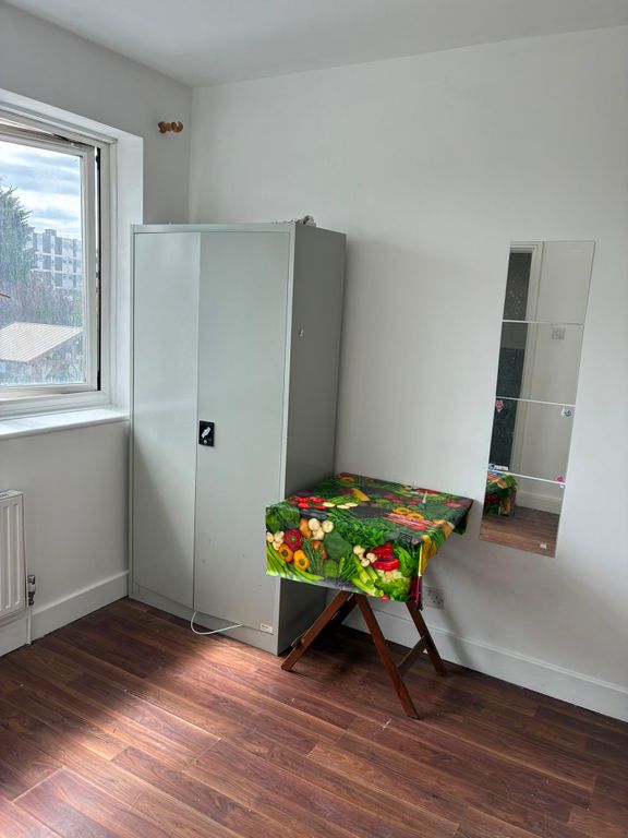 Property photo 2 of 3
