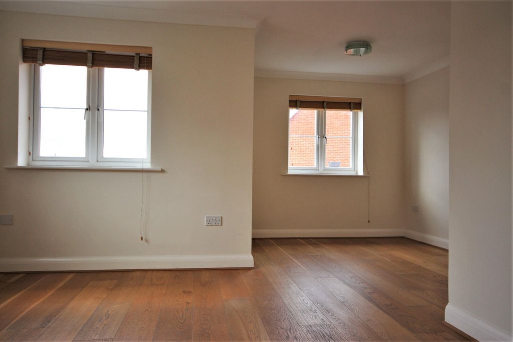 Property photo 2 of 9 Picture No. 08