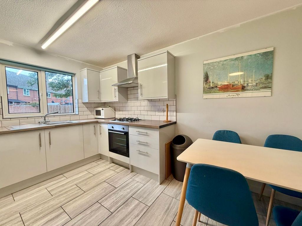 Property photo 1 of 14 Image