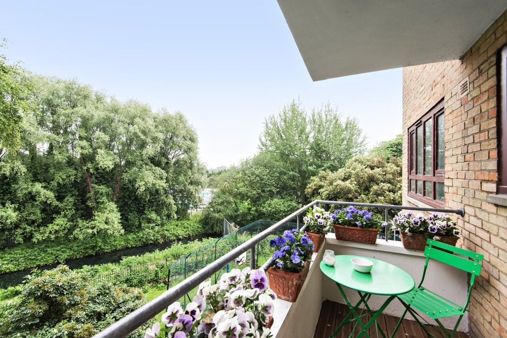 Property photo 2 of 7 299844 (7)