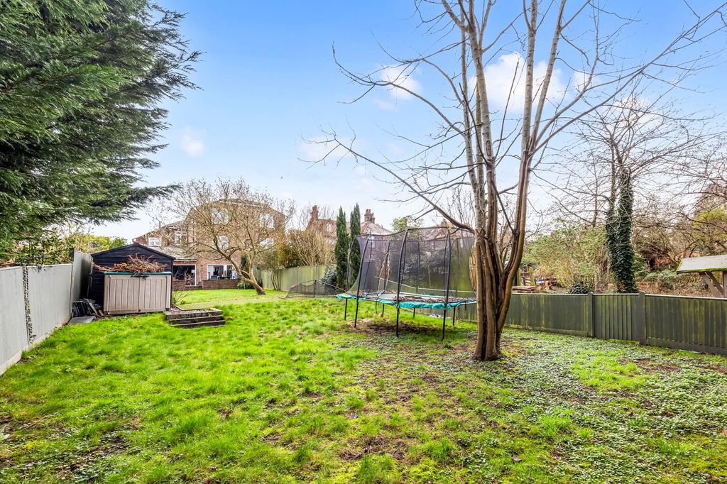 Additional image 30 of 5 bed semi-detached house for saleHaywards Road, Haywards Heath RH16