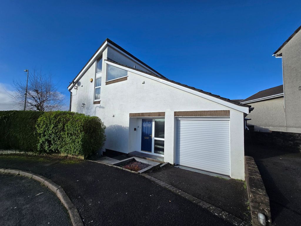 Property photo 1 of 37 Front Property