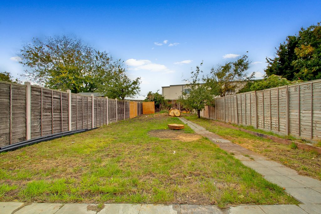 Property photo 3 of 9