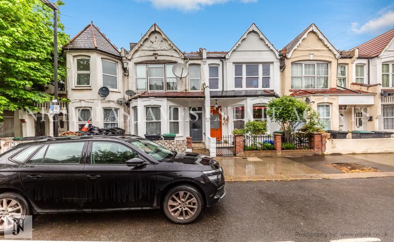 Property photo 1 of 8 Photo 18