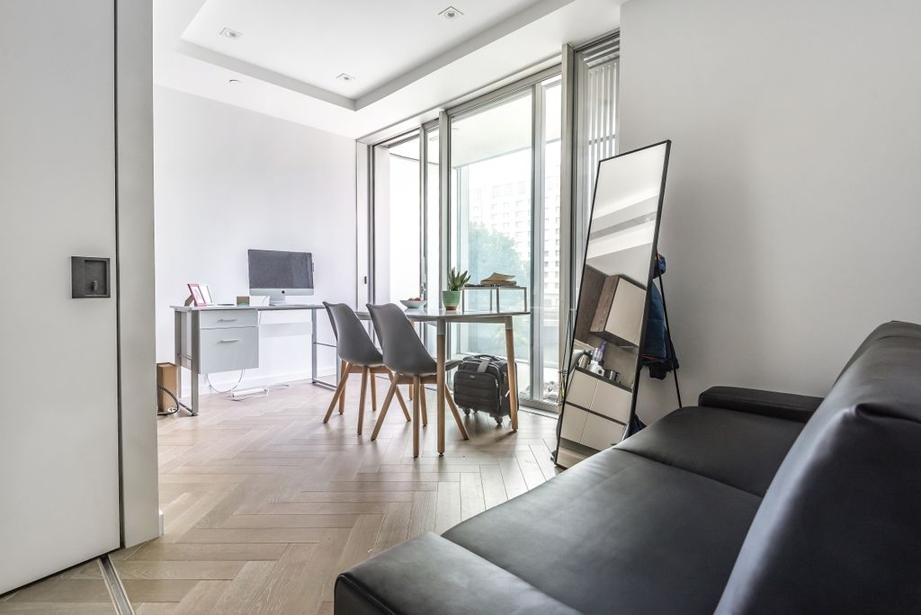 Property photo 2 of 7 564325 (2)