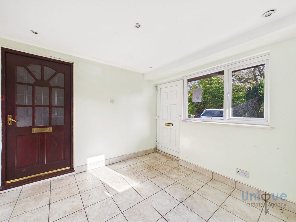 Property photo 2 of 29