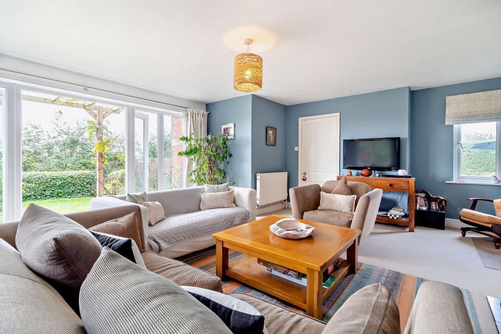 Property photo 2 of 21 Picture No. 37