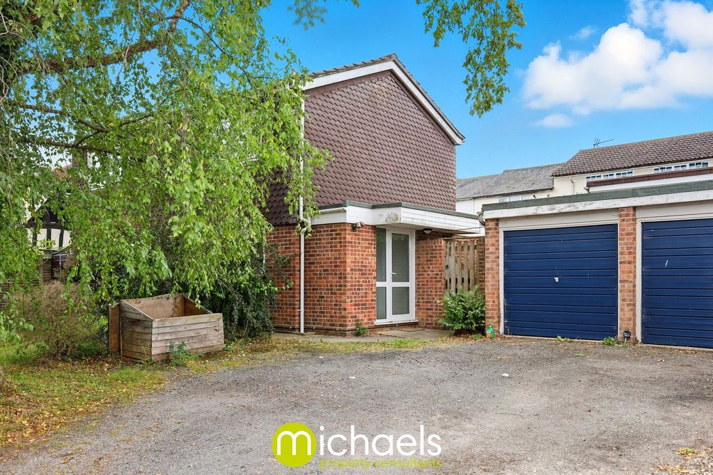 Property photo 2 of 17
