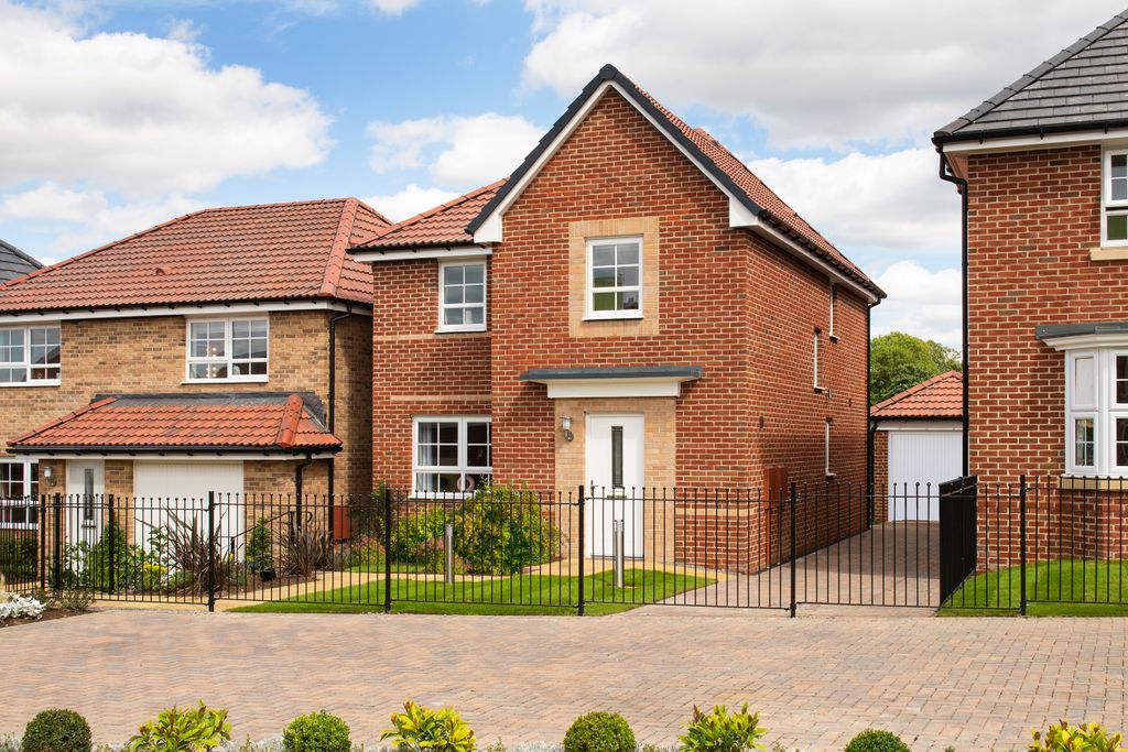 Property photo 1 of 10 Street Scene Meadow Hill