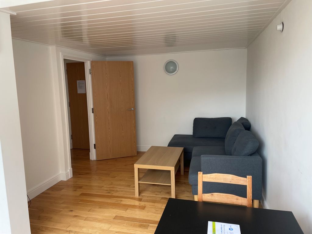 Property photo 2 of 5