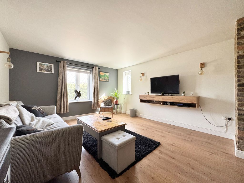 Property photo 3 of 18 Akeman Residential