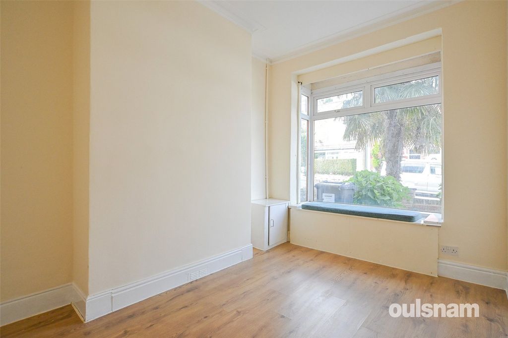 Property photo 3 of 26 Picture No. 24