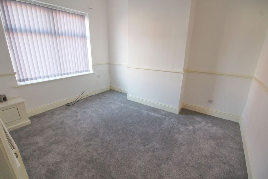 Property photo 3 of 16 Photograph 3