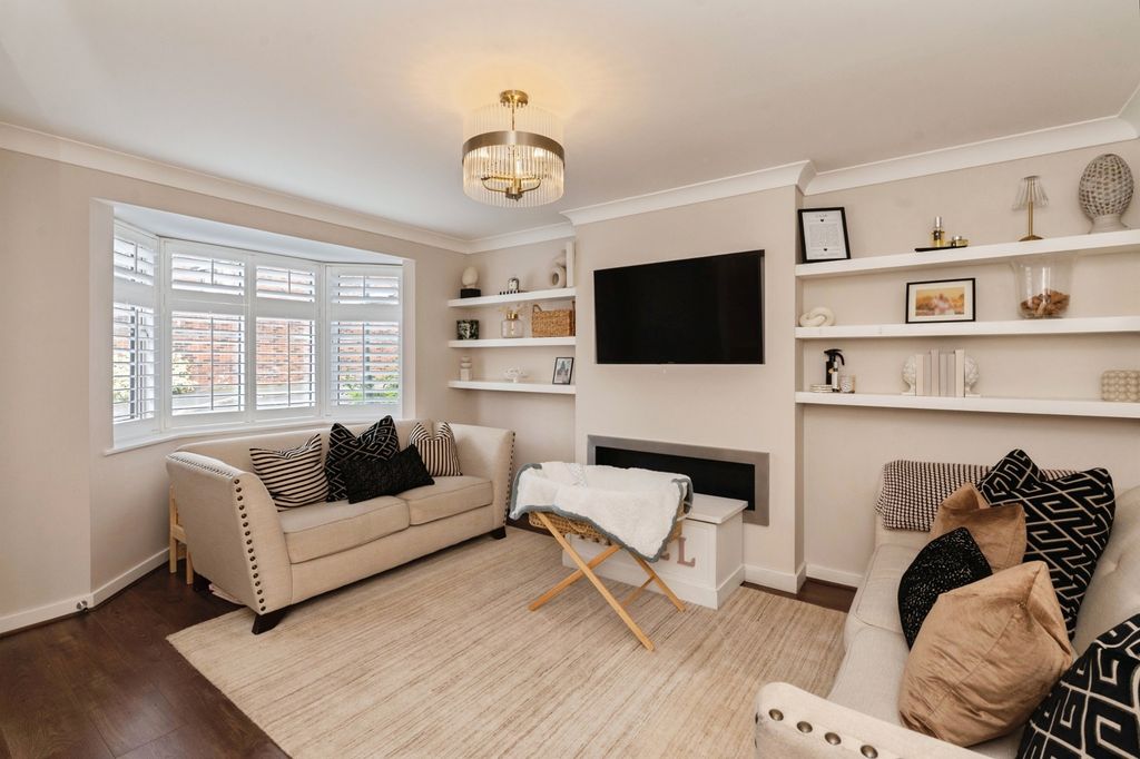 Property photo 2 of 25 Picture