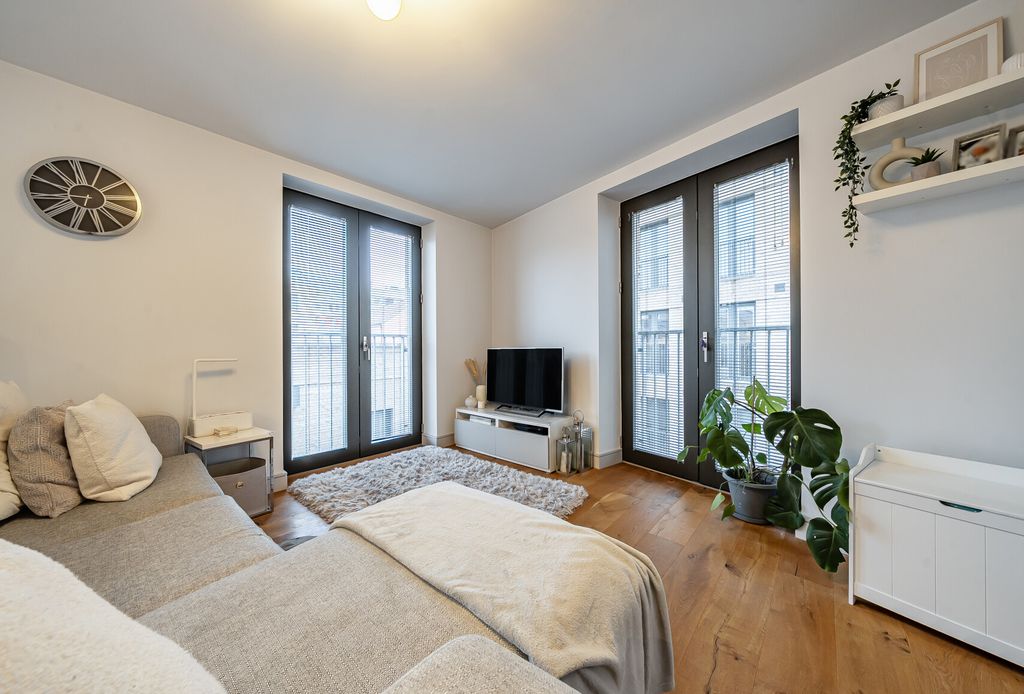 Property photo 1 of 10 1364601-13-68Ed12...