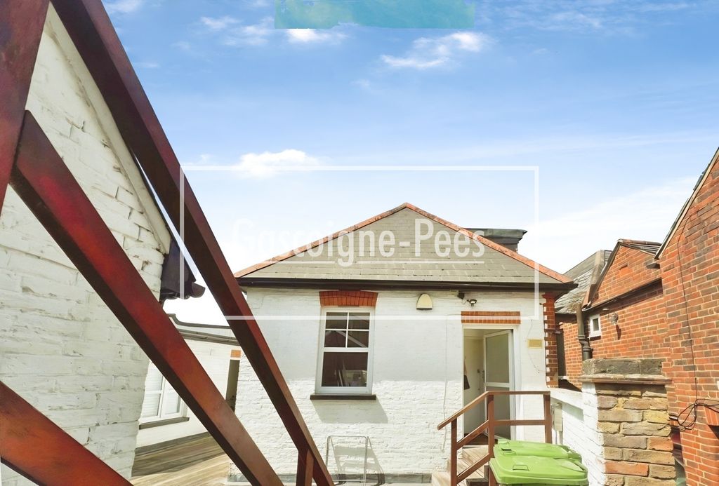 Property photo 1 of 4