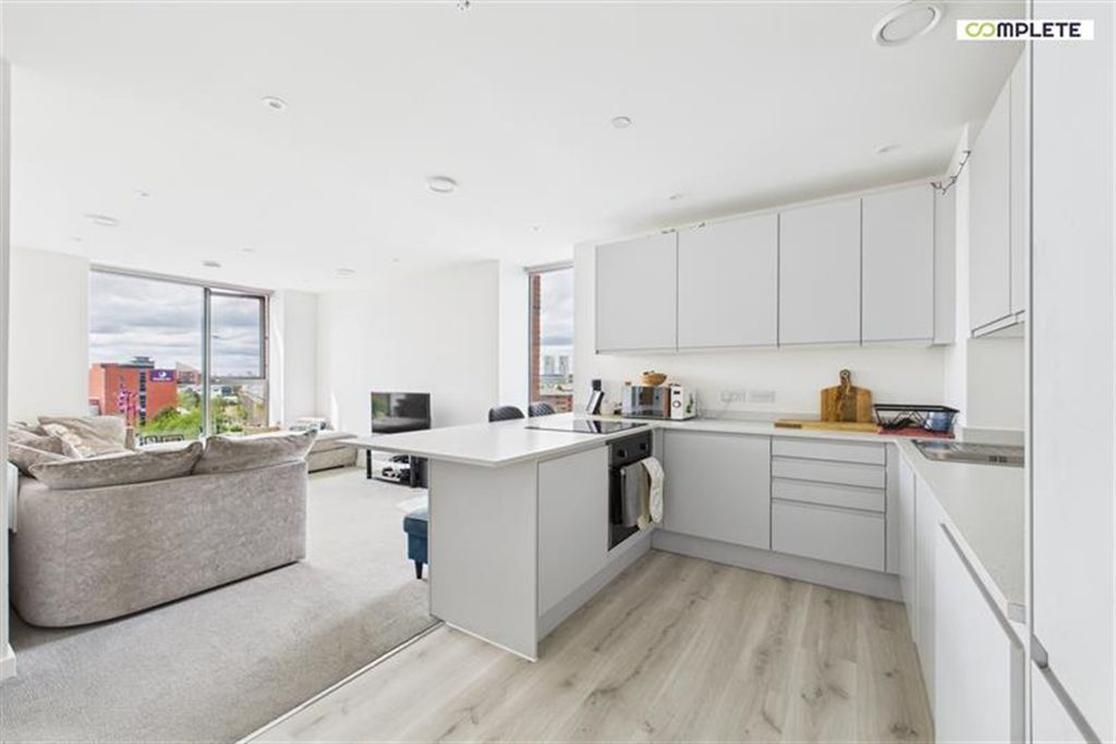 Property photo 1 of 22 (Main)