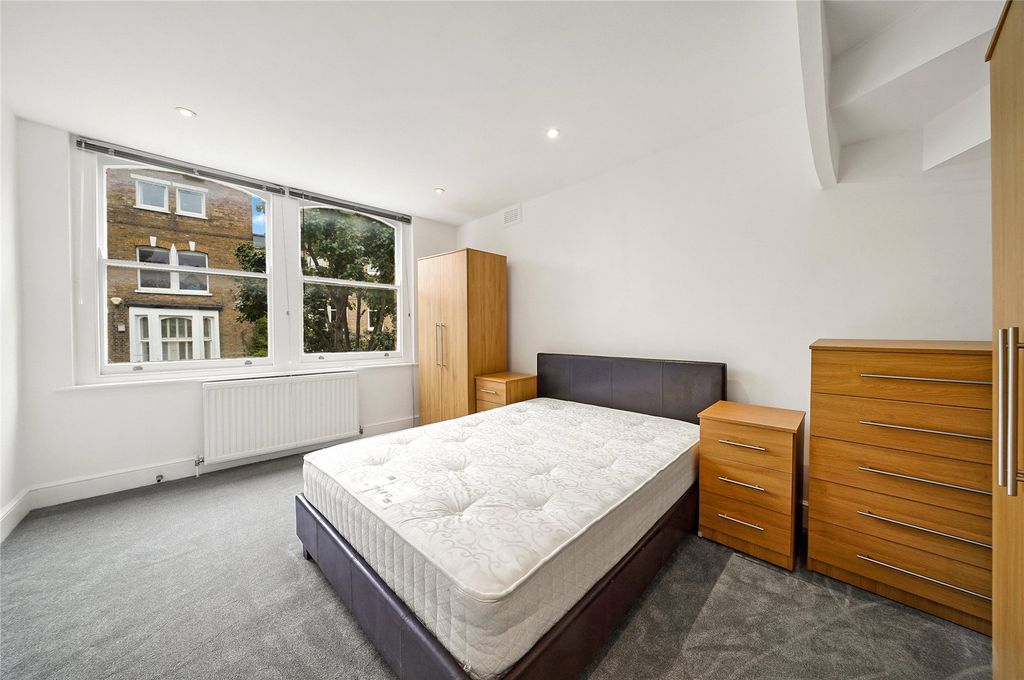Property photo 3 of 20 Picture No. 27