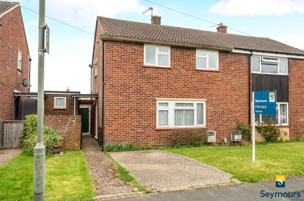 Property photo 1 of 18 Front Aspect