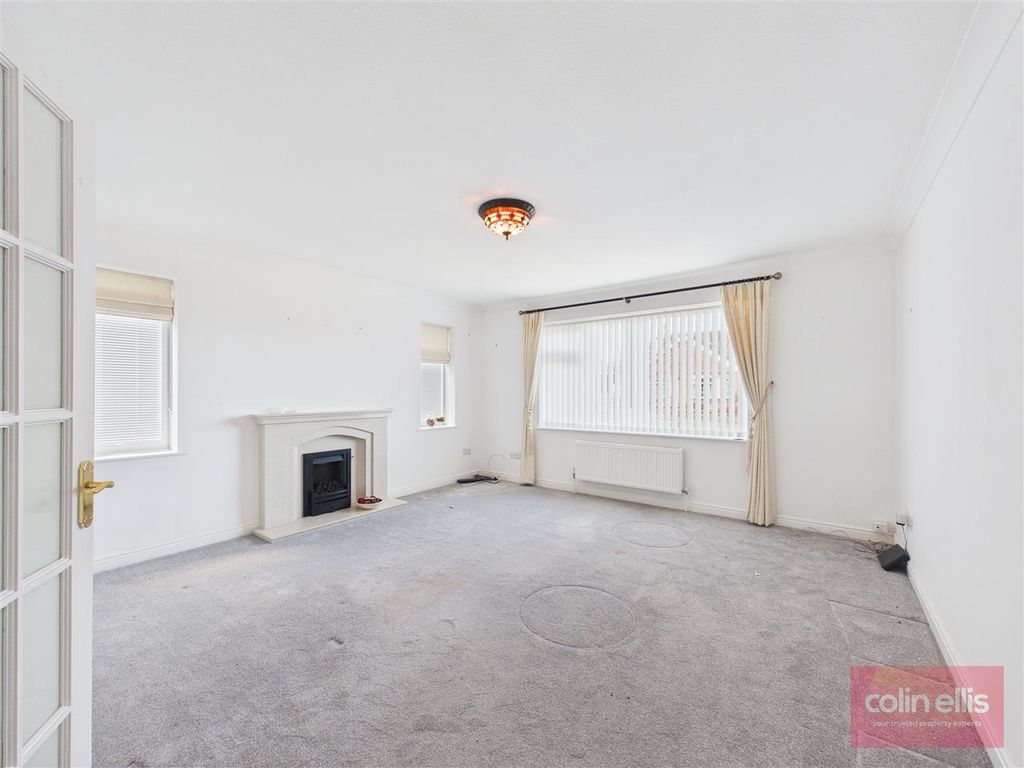 Property photo 2 of 9 Cam05075G0-Pr0302-Still001.Jpg