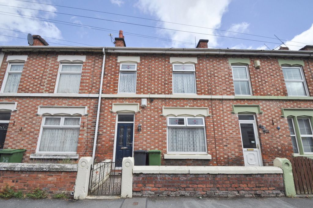 Property photo 1 of 25