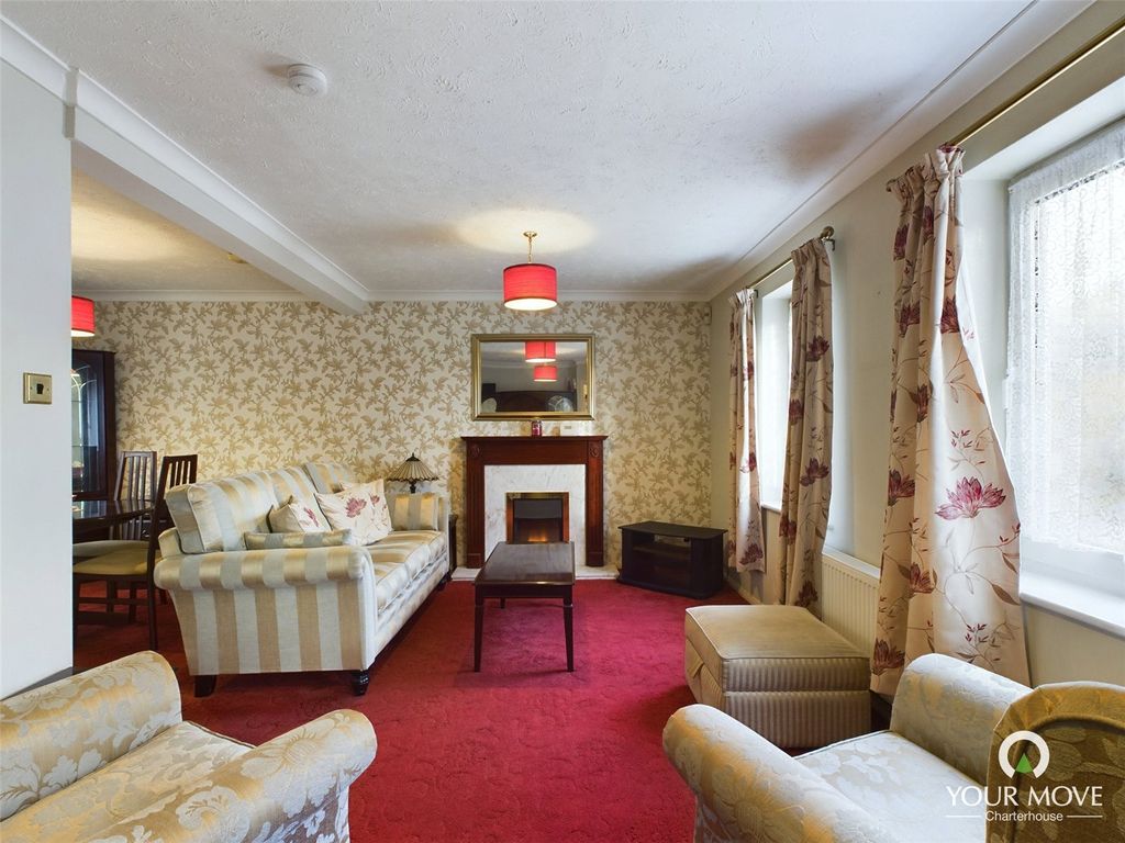 Property photo 2 of 19 Picture No. 04