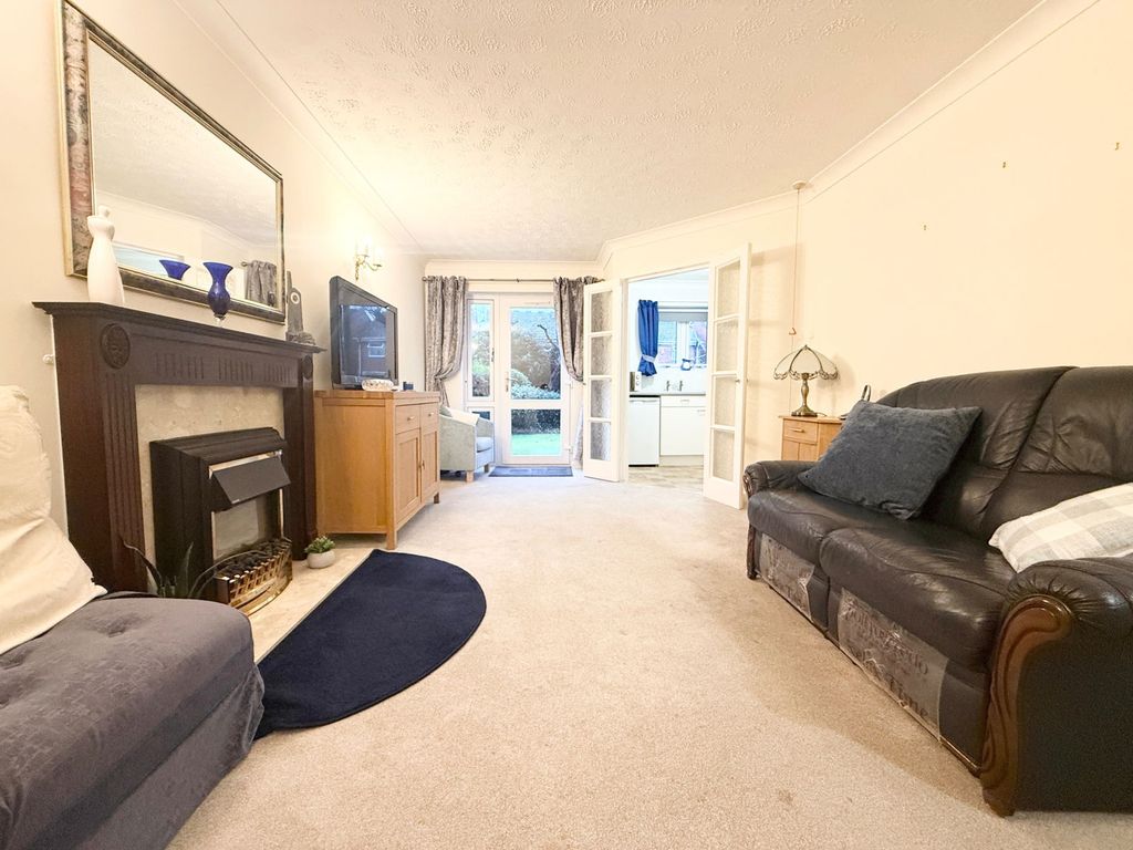 Property photo 3 of 11