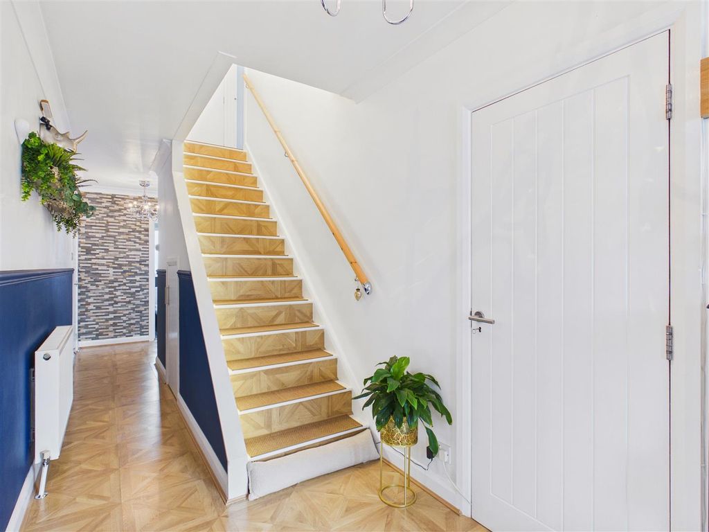 Property photo 2 of 13 Entrance Hallway