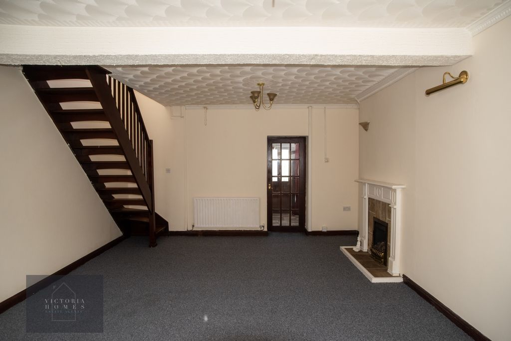 Property photo 2 of 19 Photo 2