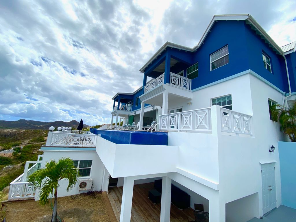 Property photo 1 of 38 Villa 
