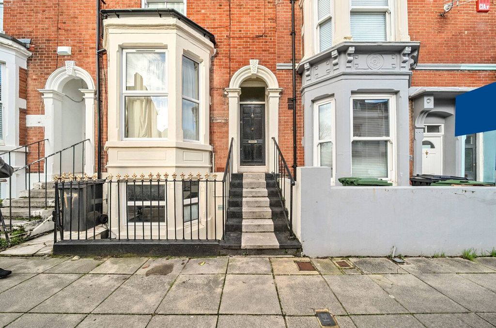 Property photo 1 of 9 Picture No. 17