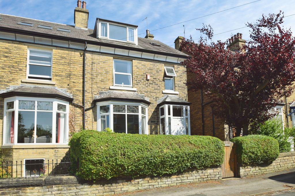 Property photo 1 of 27 F6899c5E-Img_7971_17_Original