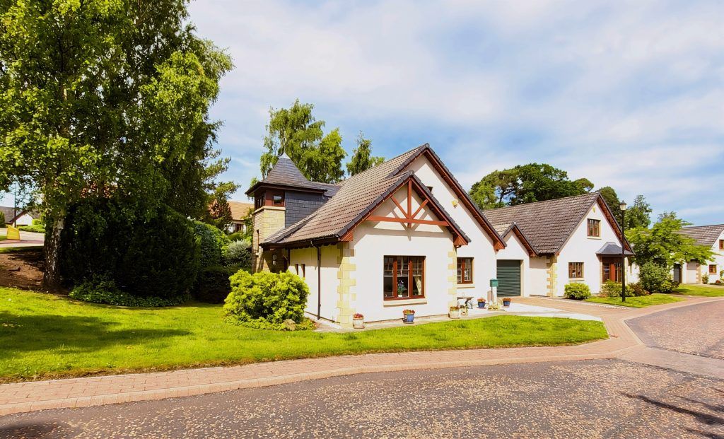 Property photo 1 of 27