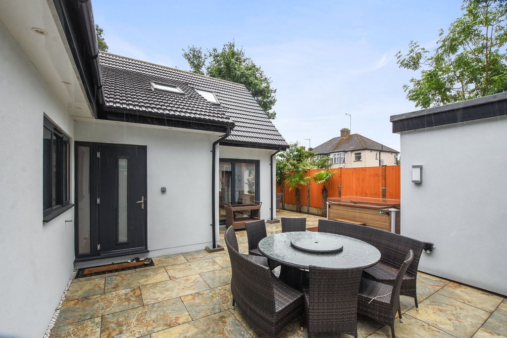 Additional image 14 of 3 bed detached house for saleIngram Way, Greenford UB6