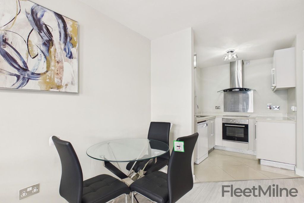 Property photo 2 of 16 Living Room