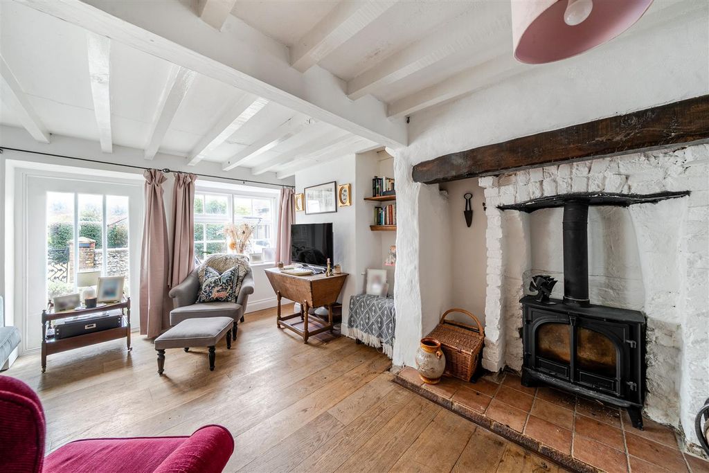 Property photo 2 of 19 Sitting Room