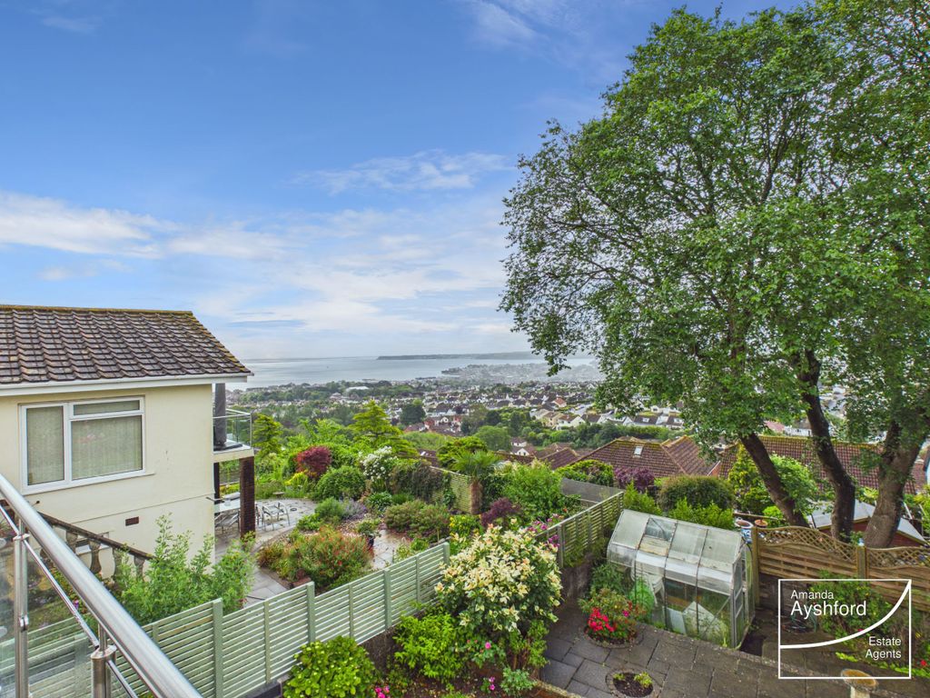 Property photo 2 of 37