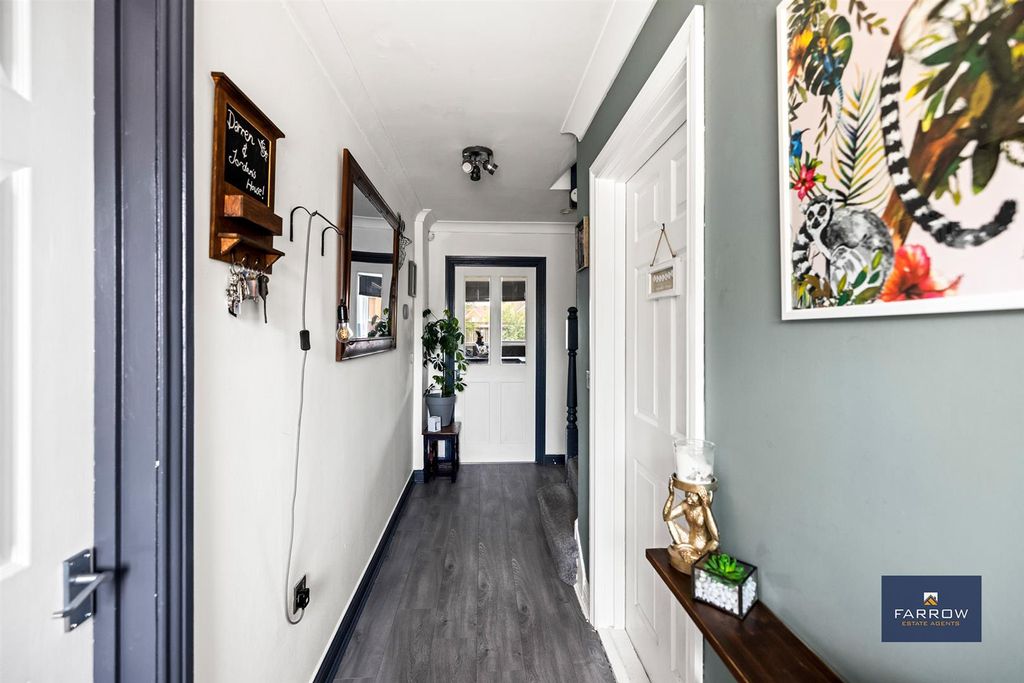 Property photo 2 of 29 Hallway