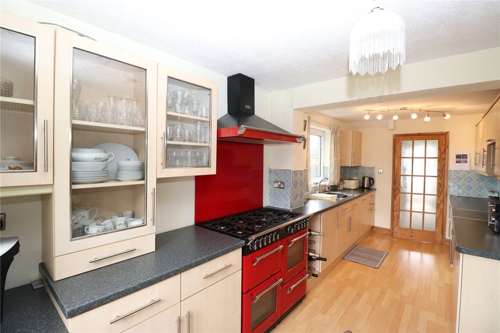 Property photo 3 of 14 Picture No. 05