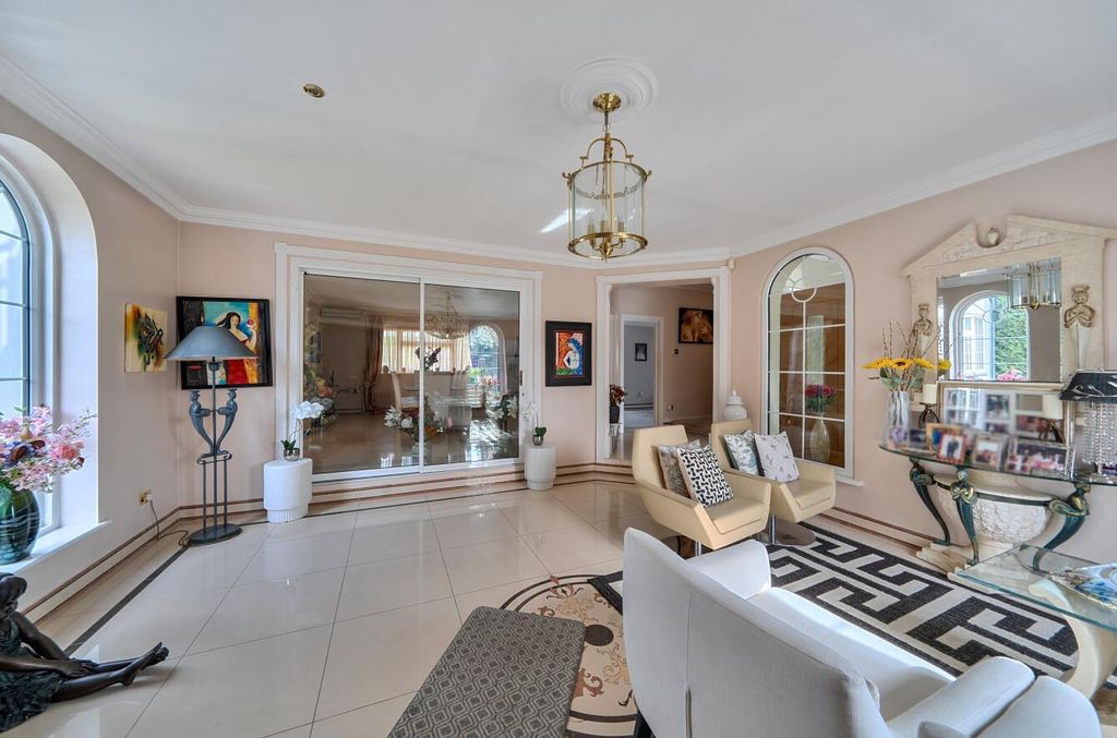 Property photo 3 of 23 Davidson Frost-Wellings, Dfw, Hartsbourne Road, Li