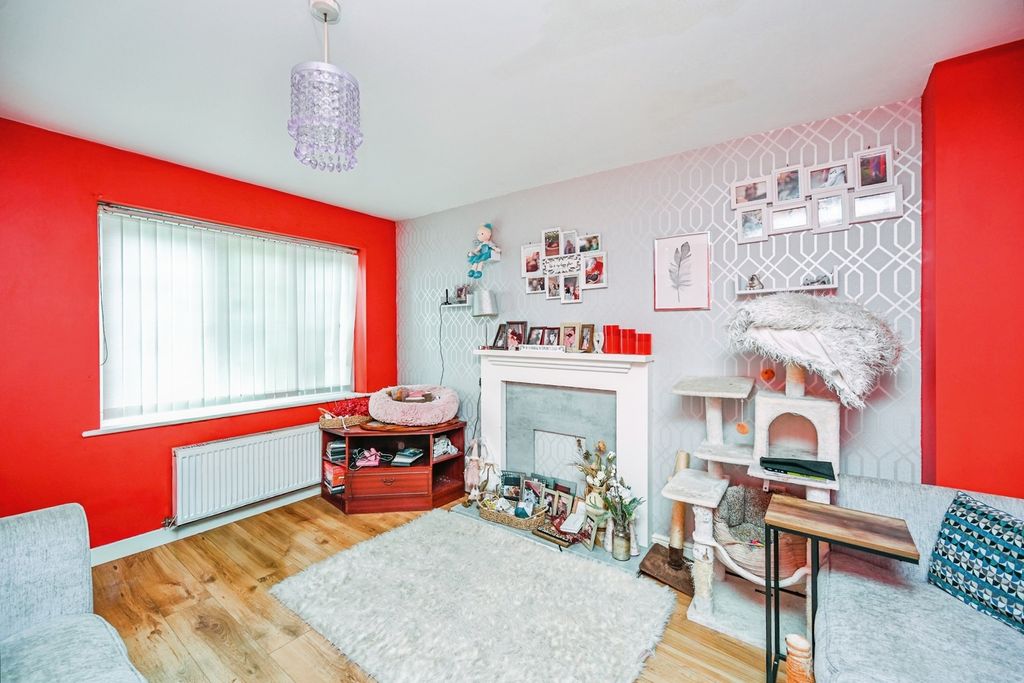 Property photo 2 of 16 Photo