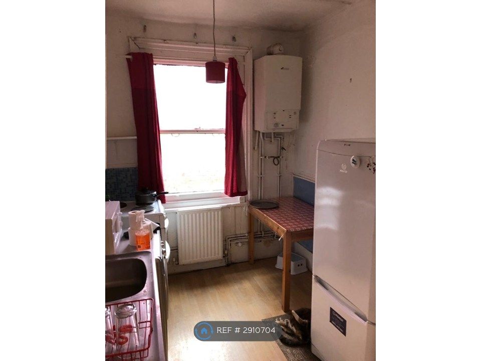 Property photo 3 of 8 Separate Kitchen/Dining Room Photo1