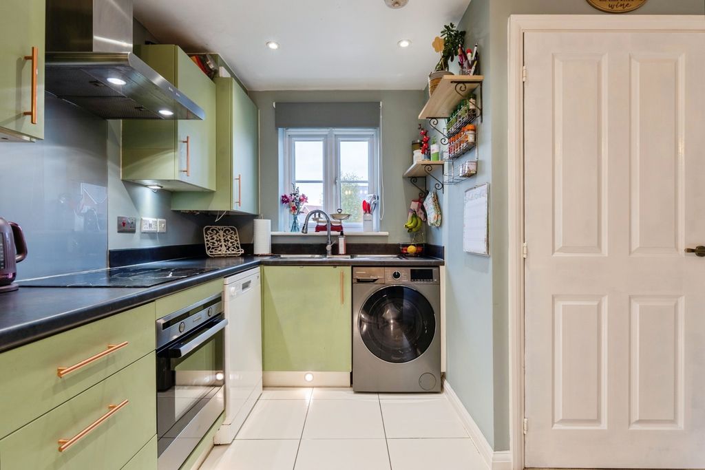 Property photo 3 of 17 Pbox-Img.Jpg