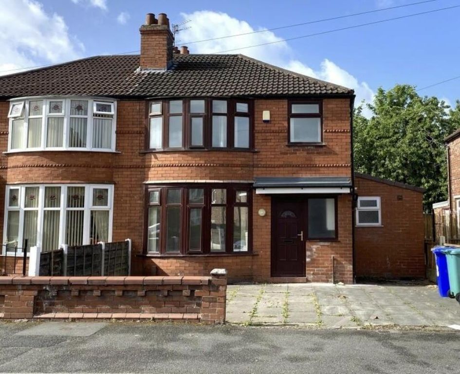 Property photo 1 of 12 External