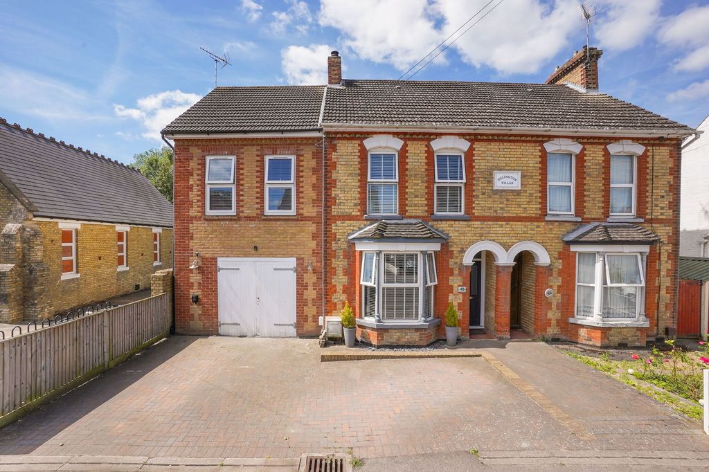 Property photo 1 of 33