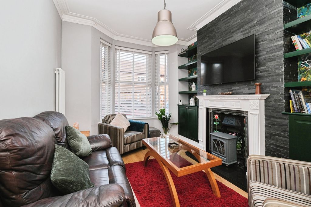 Property photo 2 of 15