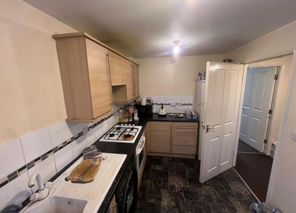 Property photo 2 of 10 5.Jpg