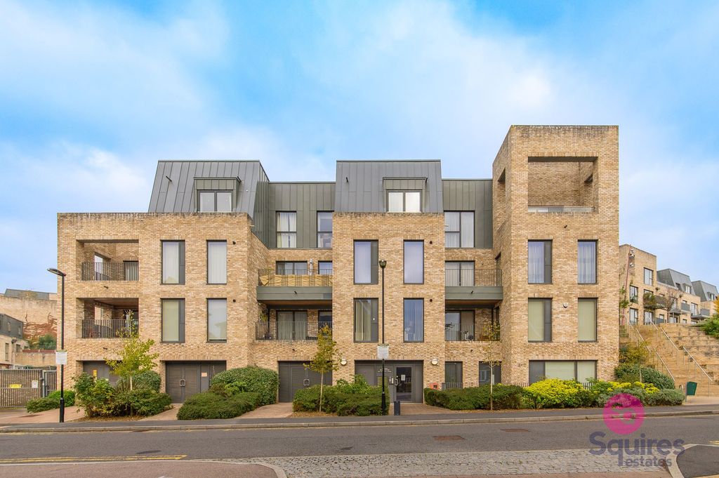 Property photo 1 of 26