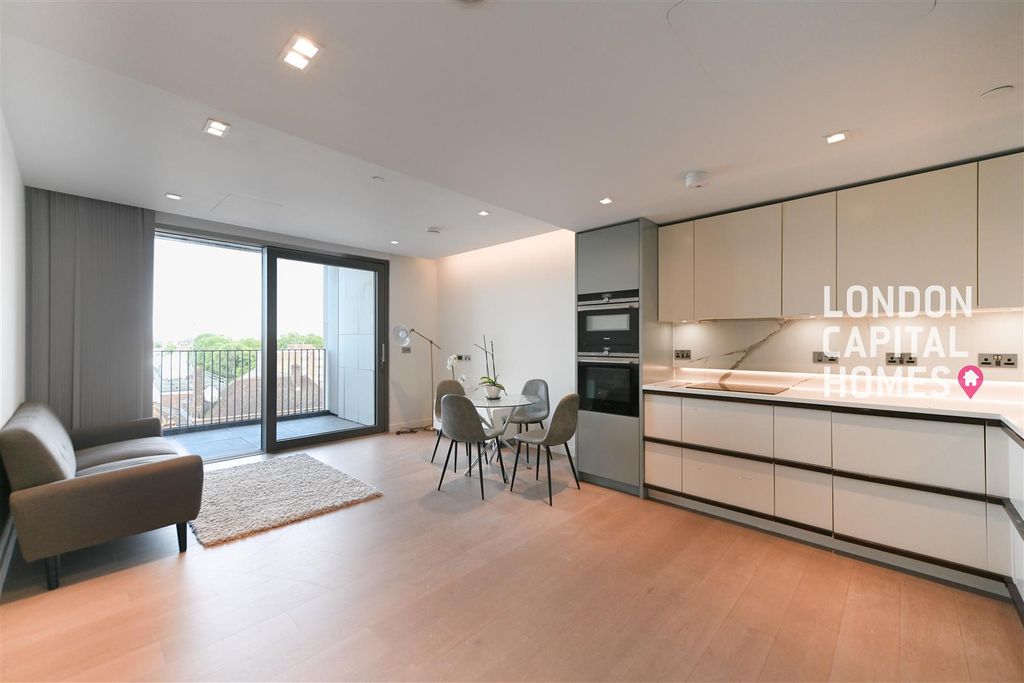 Property photo 1 of 16 116-270.Jpg