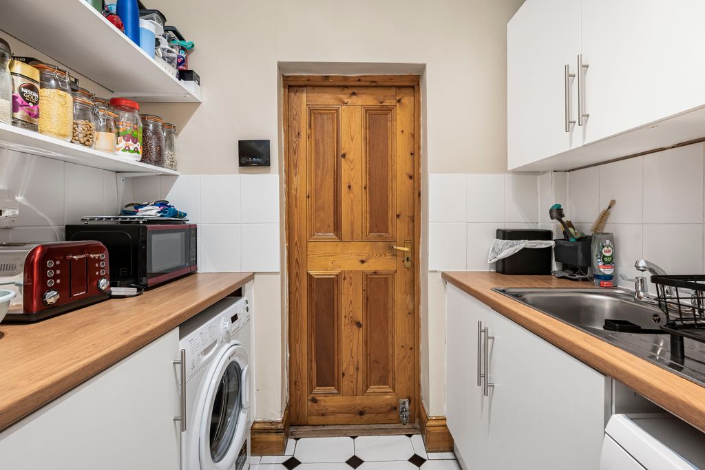 Additional image 8 of 5 bed semi-detached house for saleDryden Road, Enfield EN1